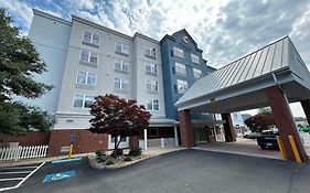 Comfort Inn & Suites Virginia Beach Norfolk Airport